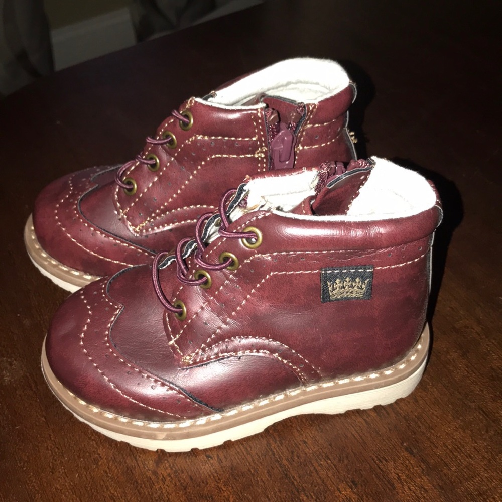Kids boots